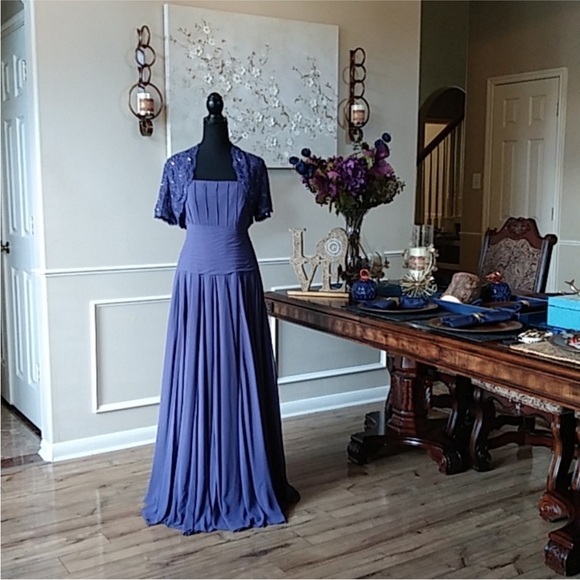 Jade By Jasmine JD3318A Formal Floor-length Gown. Size 6 - Picture 4 of 12